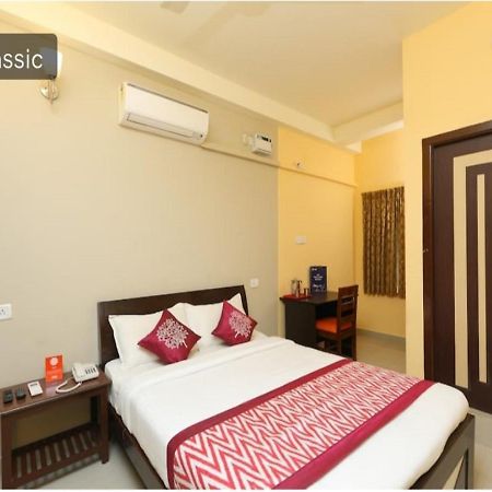 Its South East Residency Hotell Chennai Exteriör bild