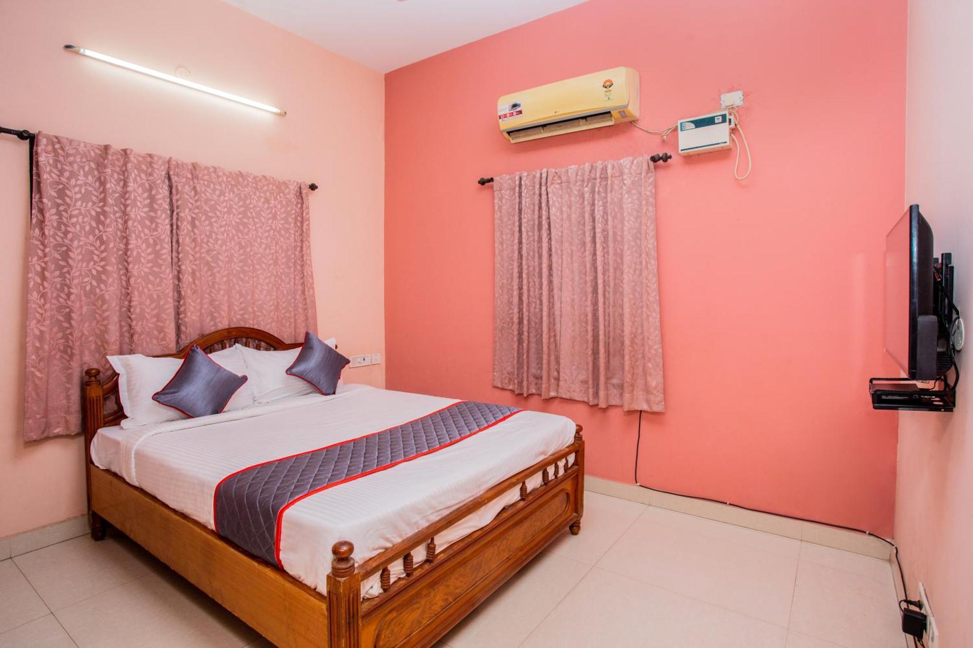 Its South East Residency Hotell Chennai Exteriör bild