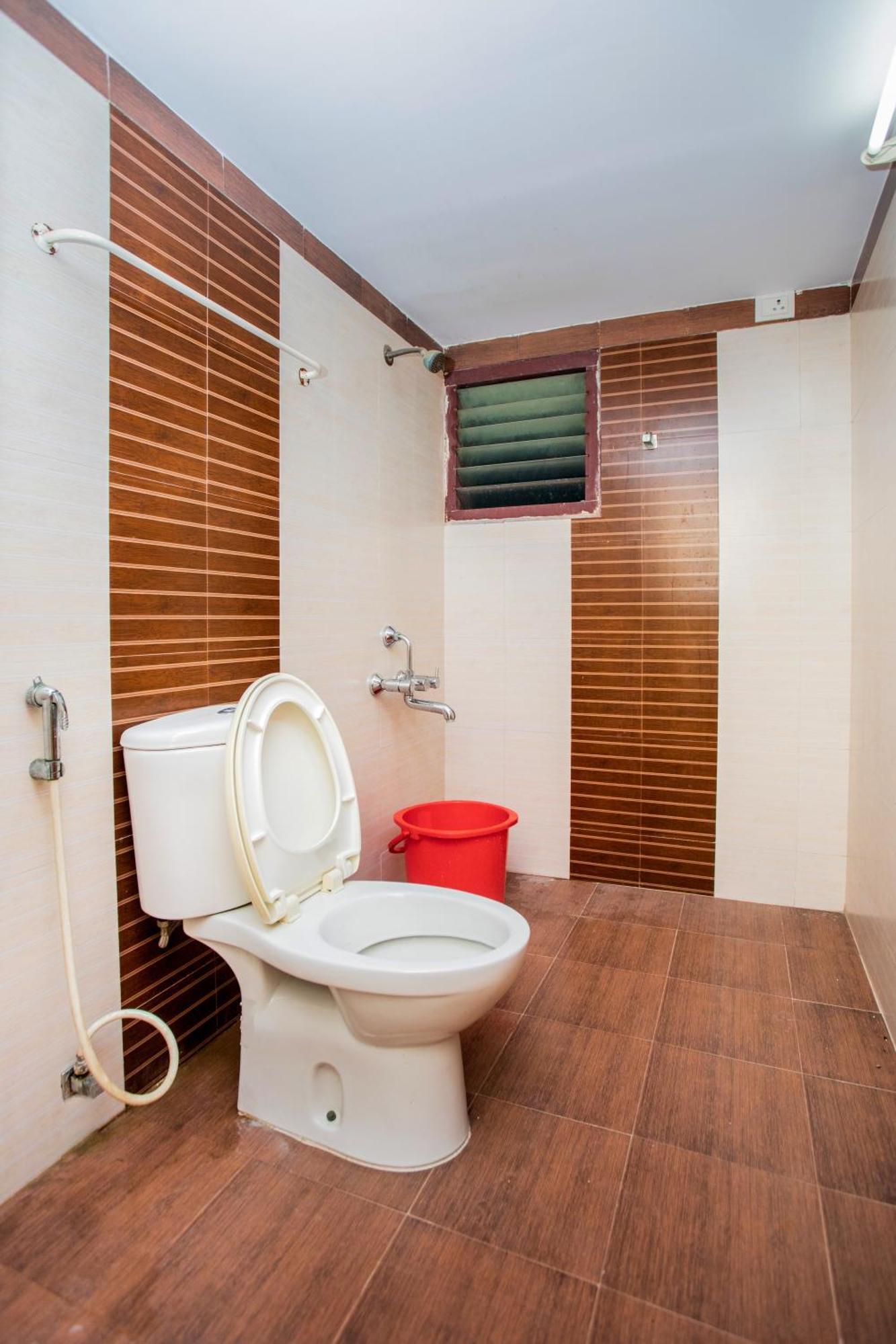 Its South East Residency Hotell Chennai Exteriör bild